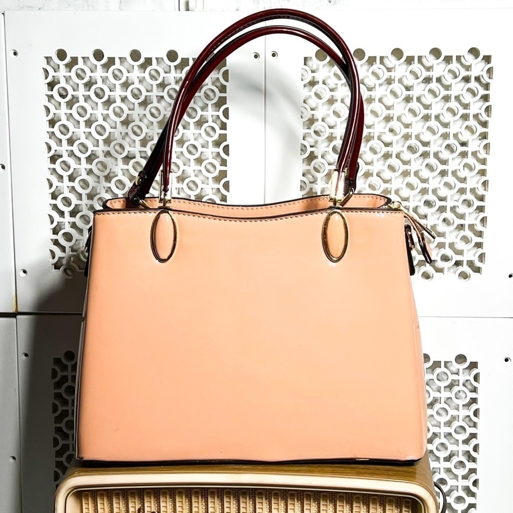 La & Co vintage inspired handbag